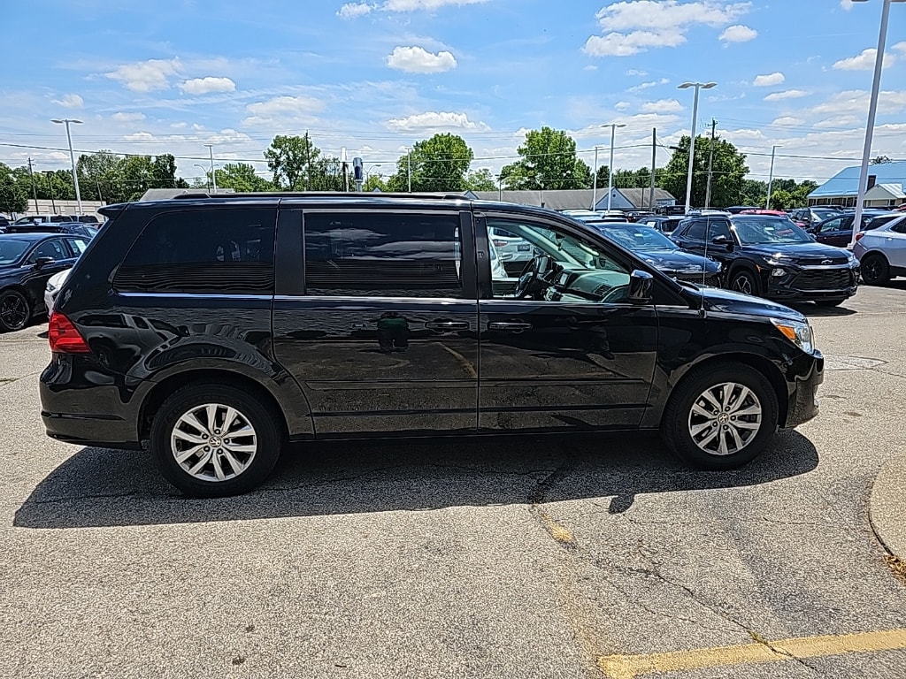 Used 2013 Volkswagen Routan SE with VIN 2C4RVABG9DR724726 for sale in Milford, OH