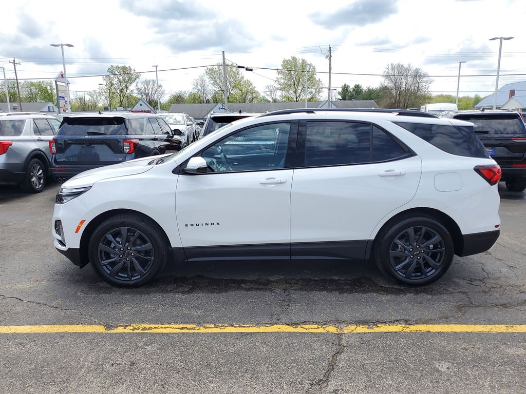 Certified 2024 Chevrolet Equinox RS with VIN 3GNAXMEG8RS117304 for sale in Milford, OH