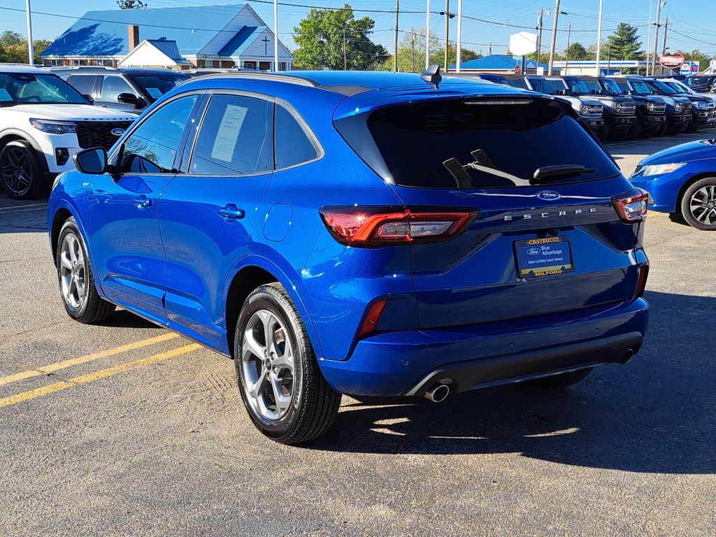 2023 Ford Escape ST-Line photo 3