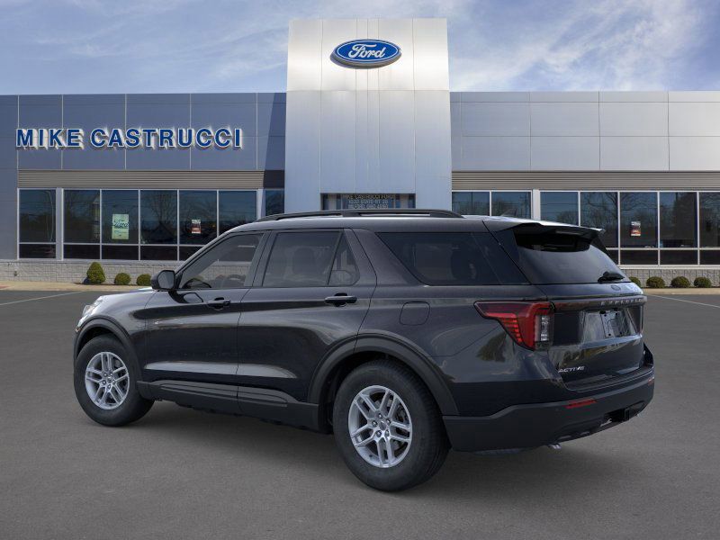 2026 Ford Explorer photo 4