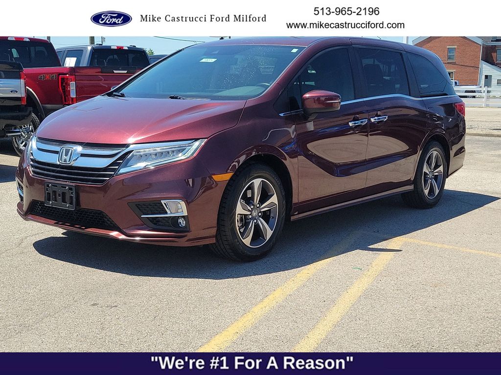 2018 Honda Odyssey Touring's photo