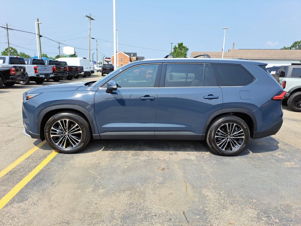 Certified 2024 Toyota Grand Highlander Platinum with VIN 5TDADAB54RS004392 for sale in Milford, OH