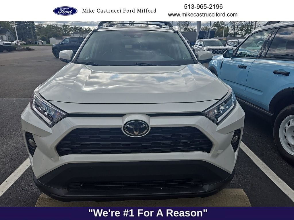 2021 Toyota RAV4 XLE Premium photo 2