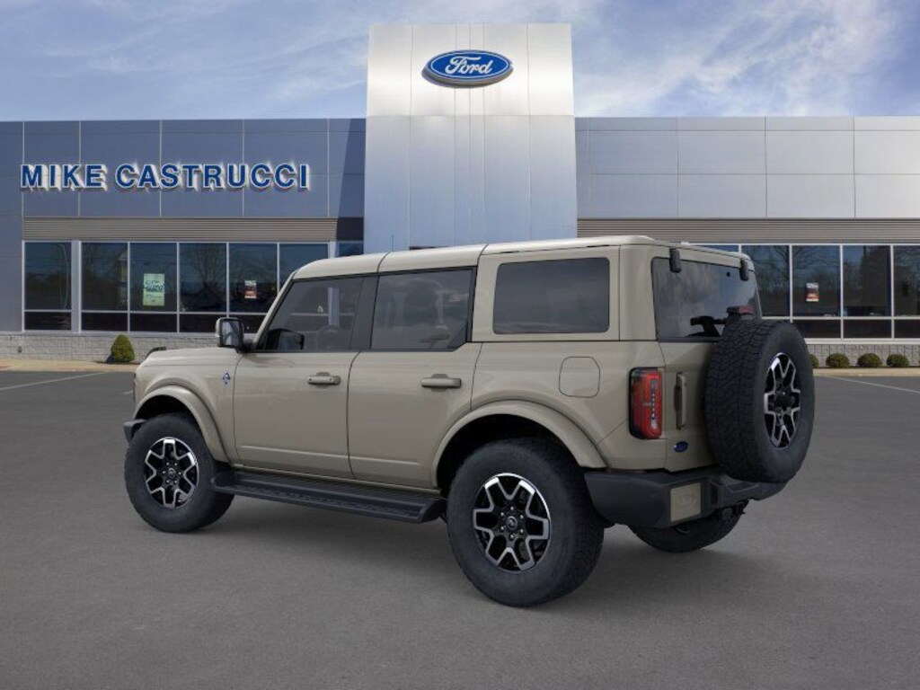 New 2025 Ford Bronco Outer Banks SUV