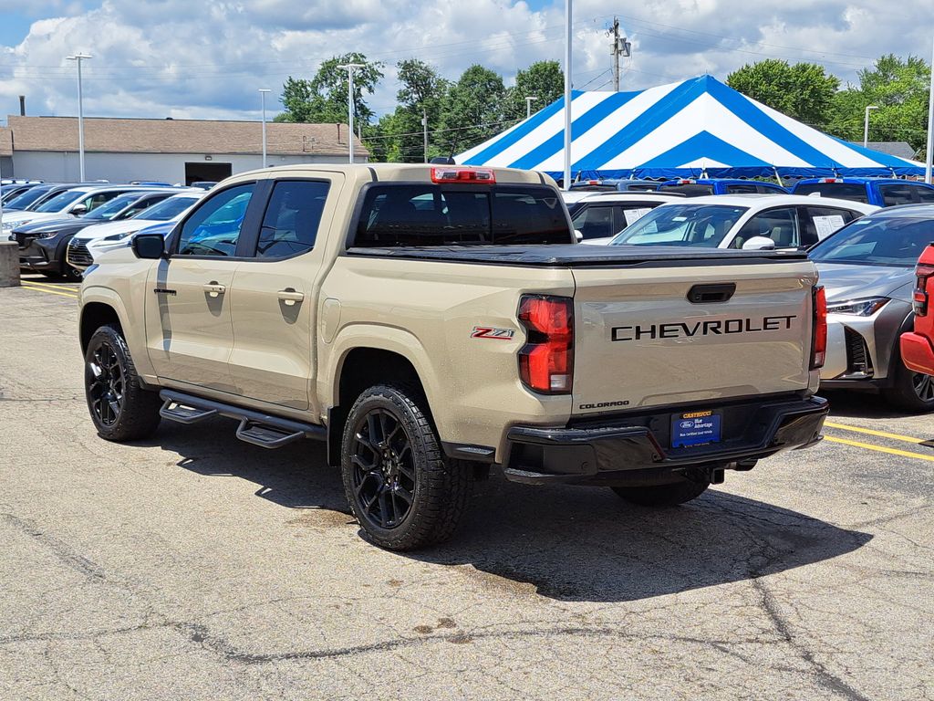 2024 Chevrolet Colorado Z71 photo 3