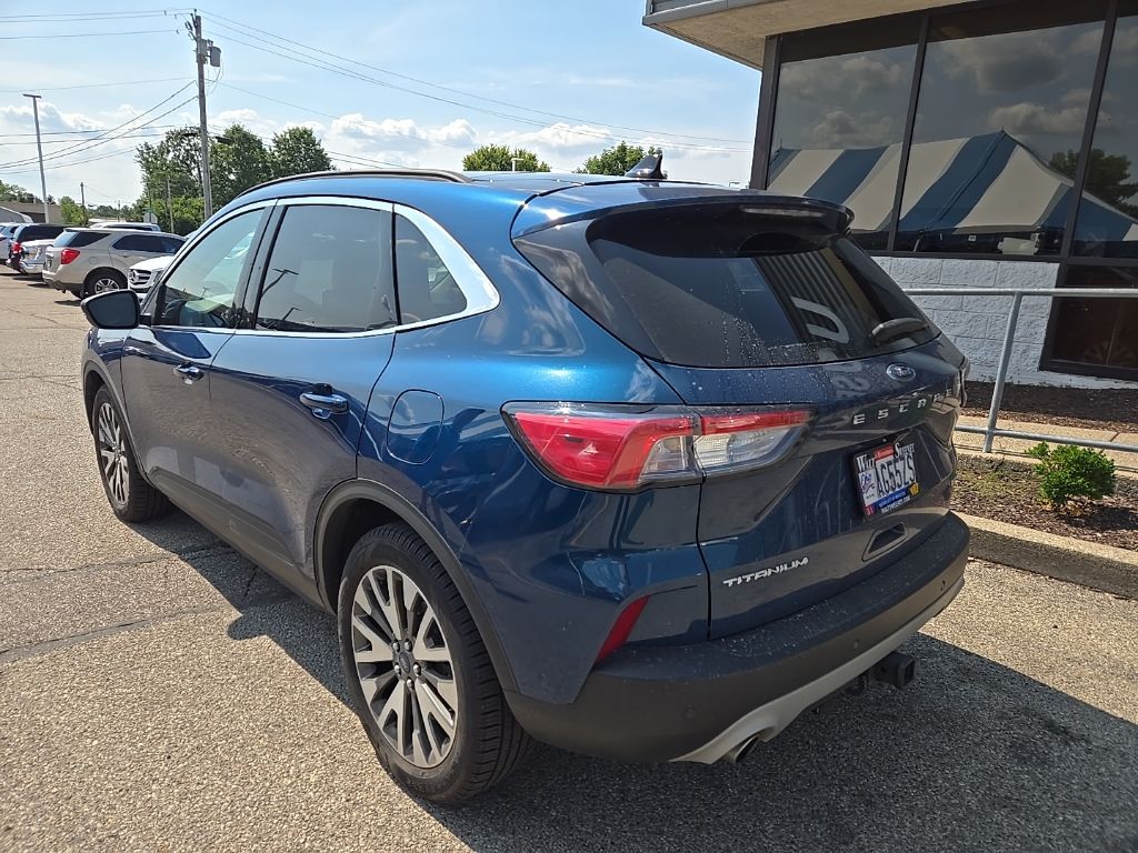 2020 Ford Escape Titanium photo 4