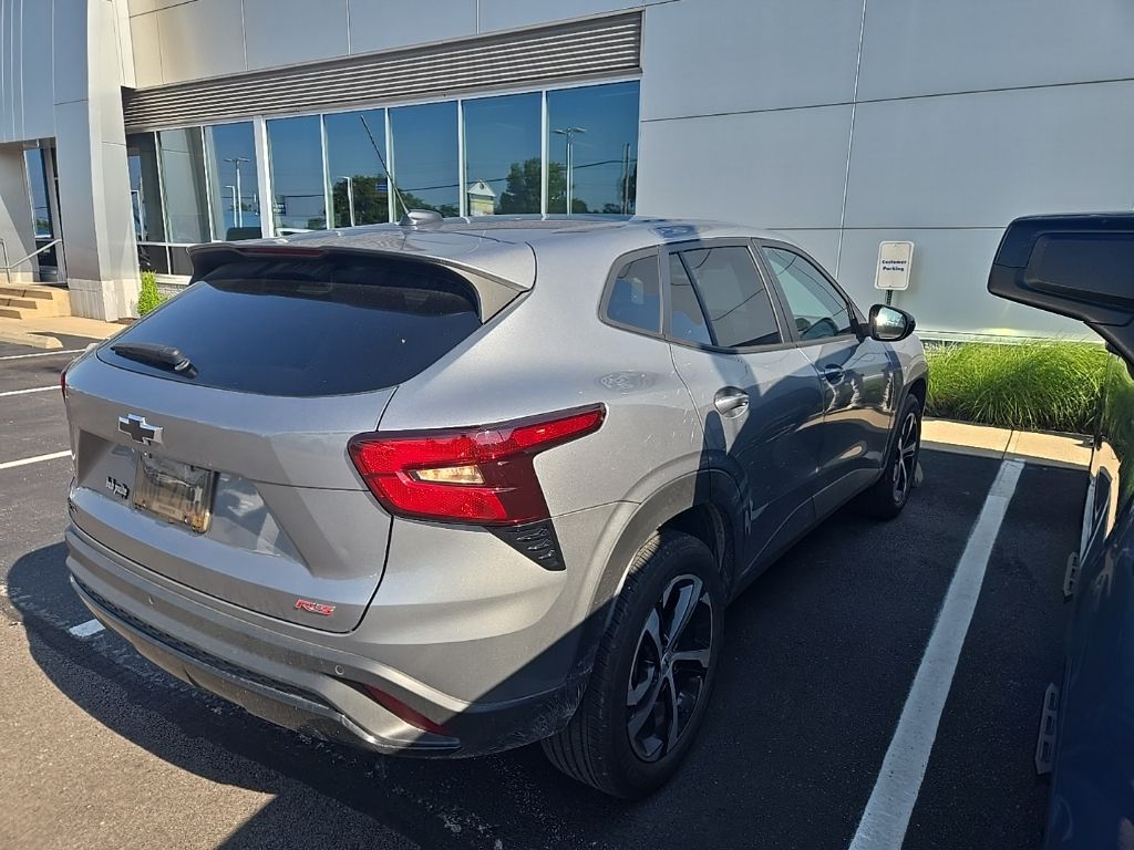 2024 Chevrolet Trax photo 4