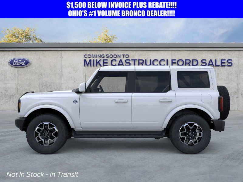 2025 Ford Bronco Outer Banks photo 2