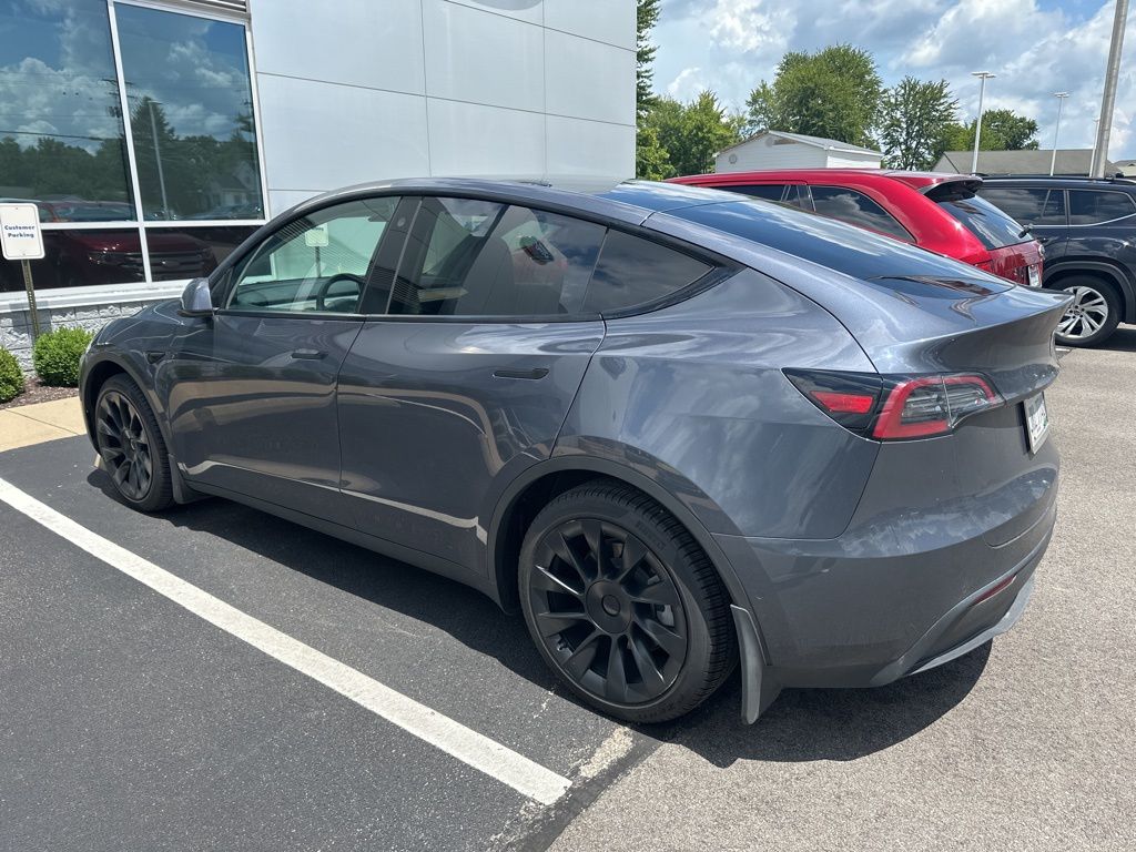 Used 2021 Tesla Model Y Long Range with VIN 5YJYGAEE1MF303501 for sale in Northfield, Minnesota