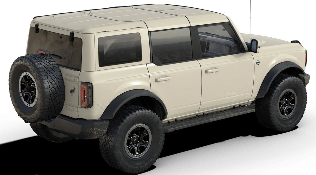 2025 Ford Bronco Outer Banks photo 3