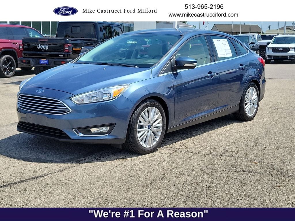 2018 Ford Focus Sedan Titanium's photo