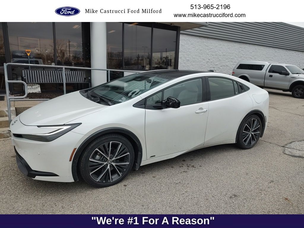 2024 Toyota Prius Limited's photo