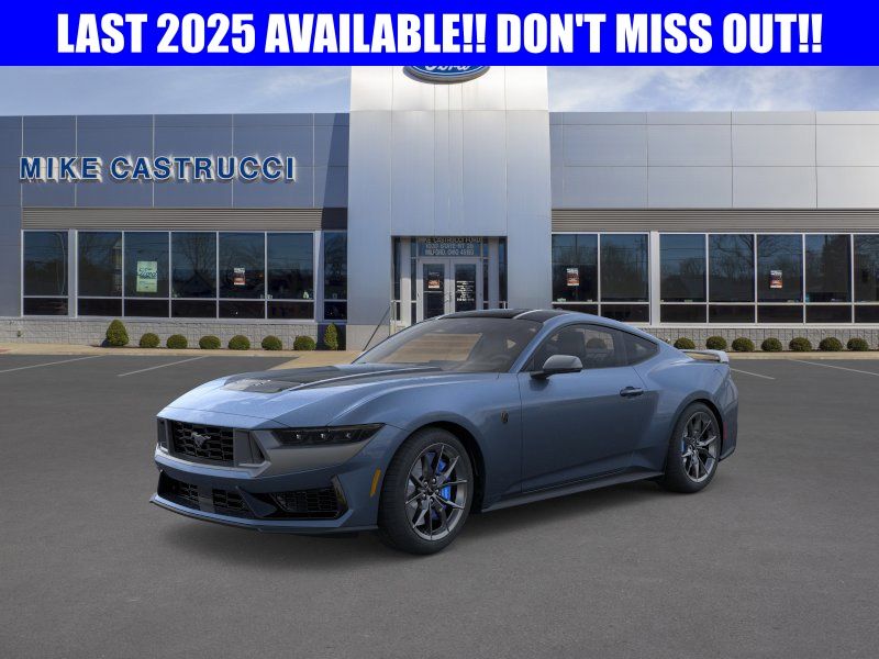 2025 Ford Mustang Dark Horse Coupe V8 DOHC 32V