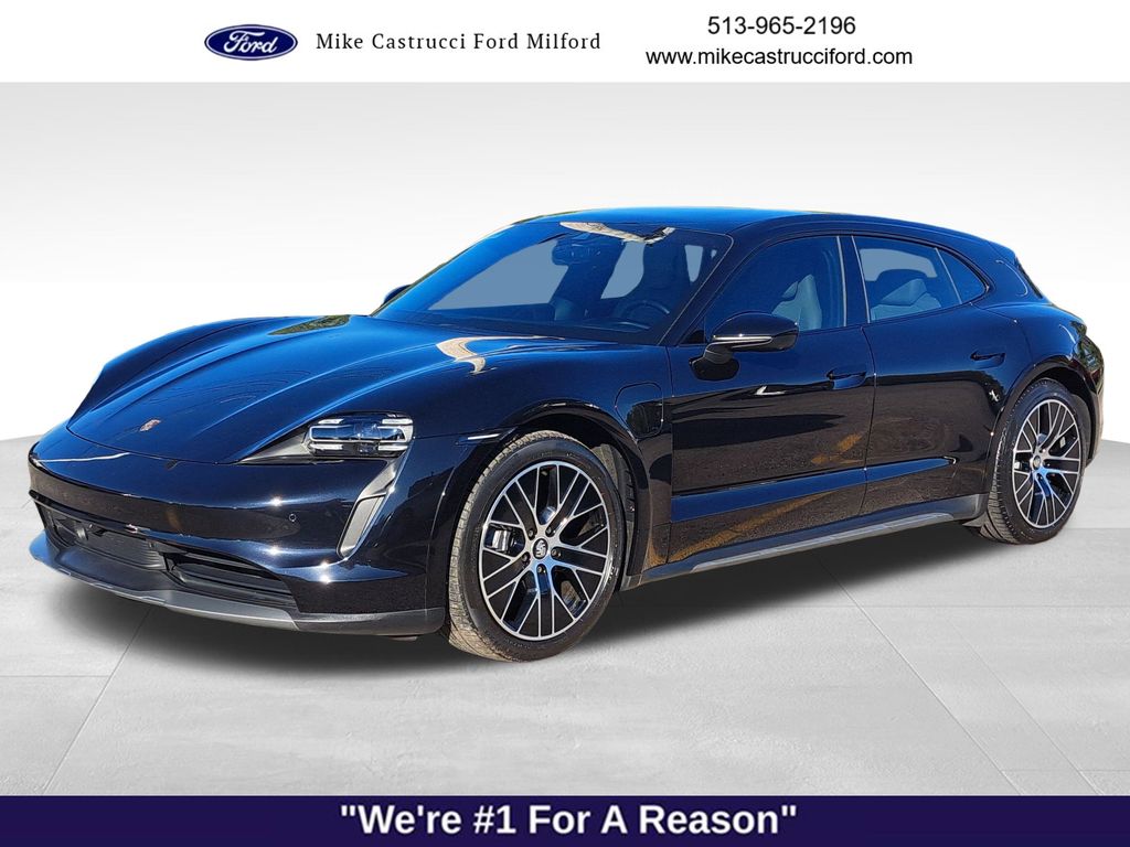 2021 Porsche Taycan Base's photo