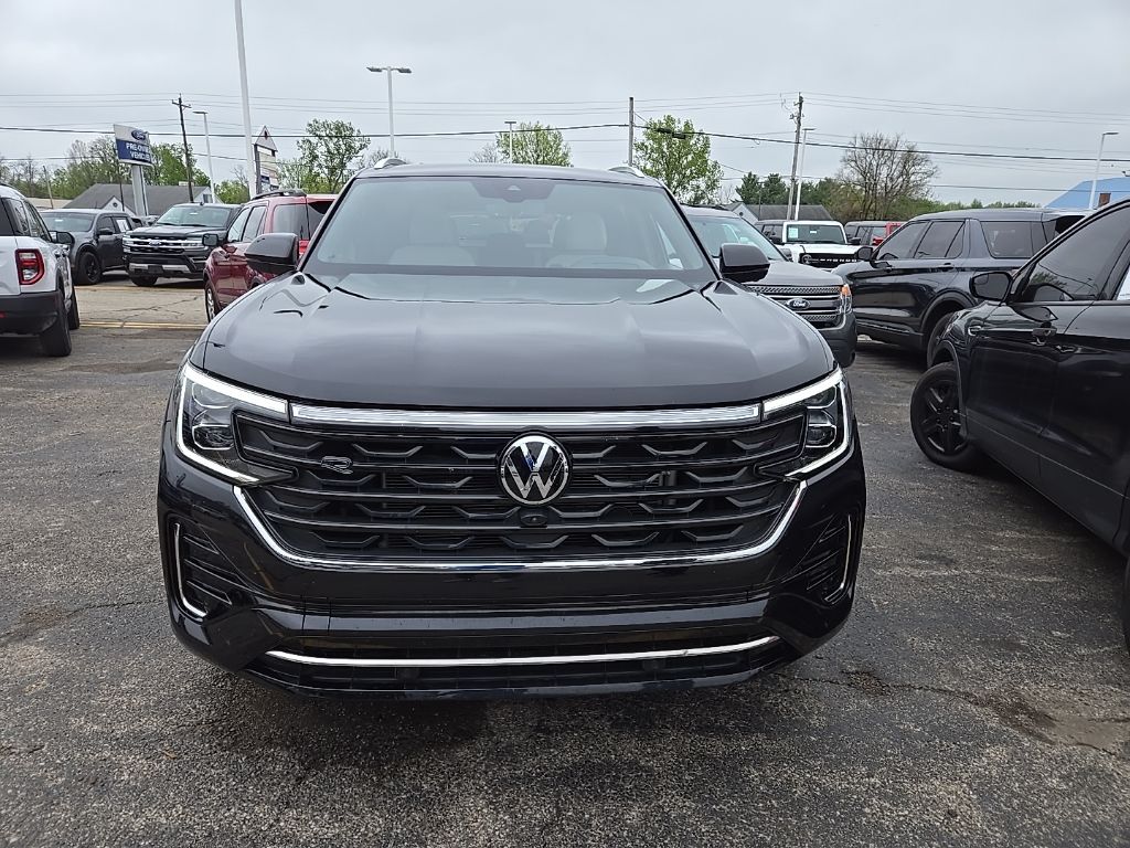 Used 2024 Volkswagen Atlas Cross Sport SEL Premium R-LINE with VIN 1V2FE2CA3RC239337 for sale in Milford, OH