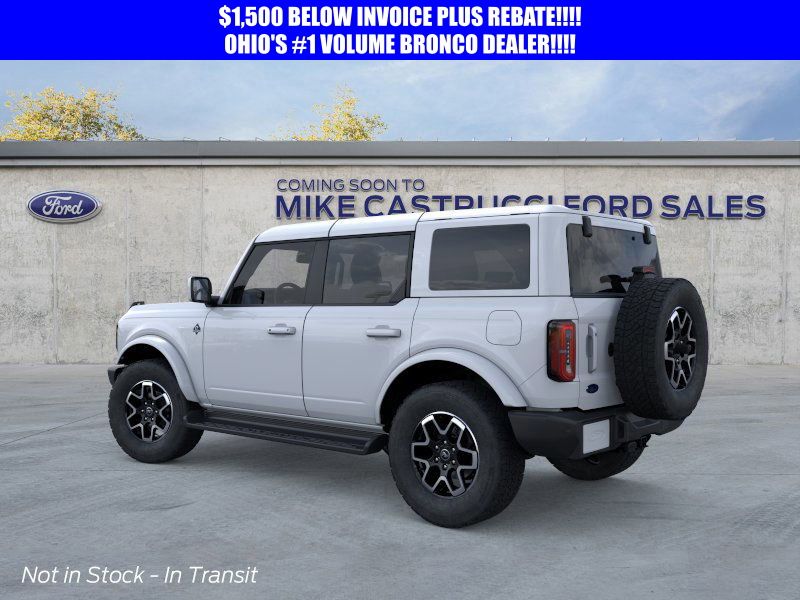 2025 Ford Bronco Outer Banks photo 3