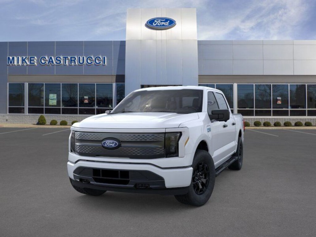 New 2025 Ford F-150 Lightning XLT TRUCK