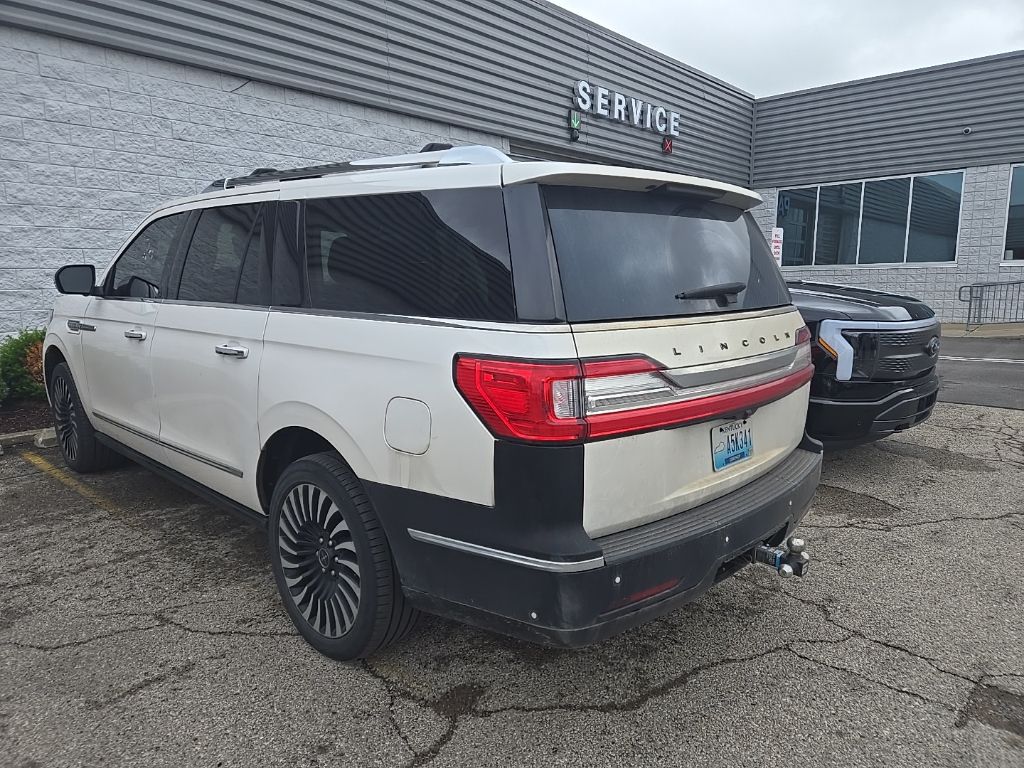 Lincoln Navigator Black Label photo 4