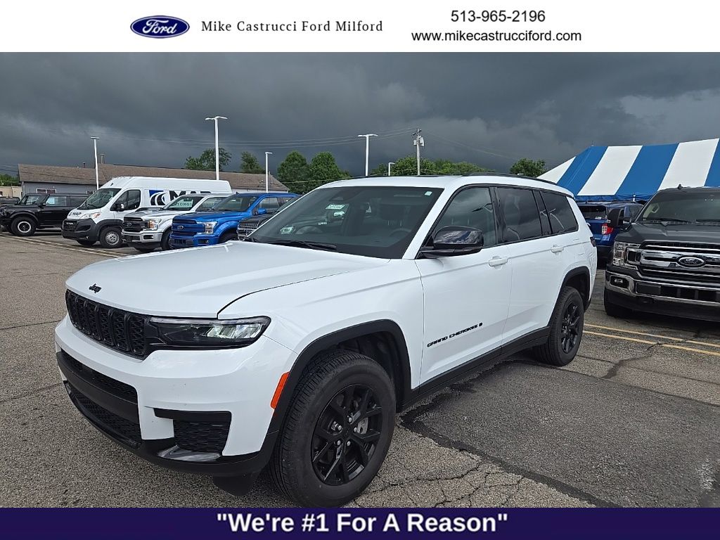 2025 Jeep Grand Cherokee L Altitude X 4x4's photo