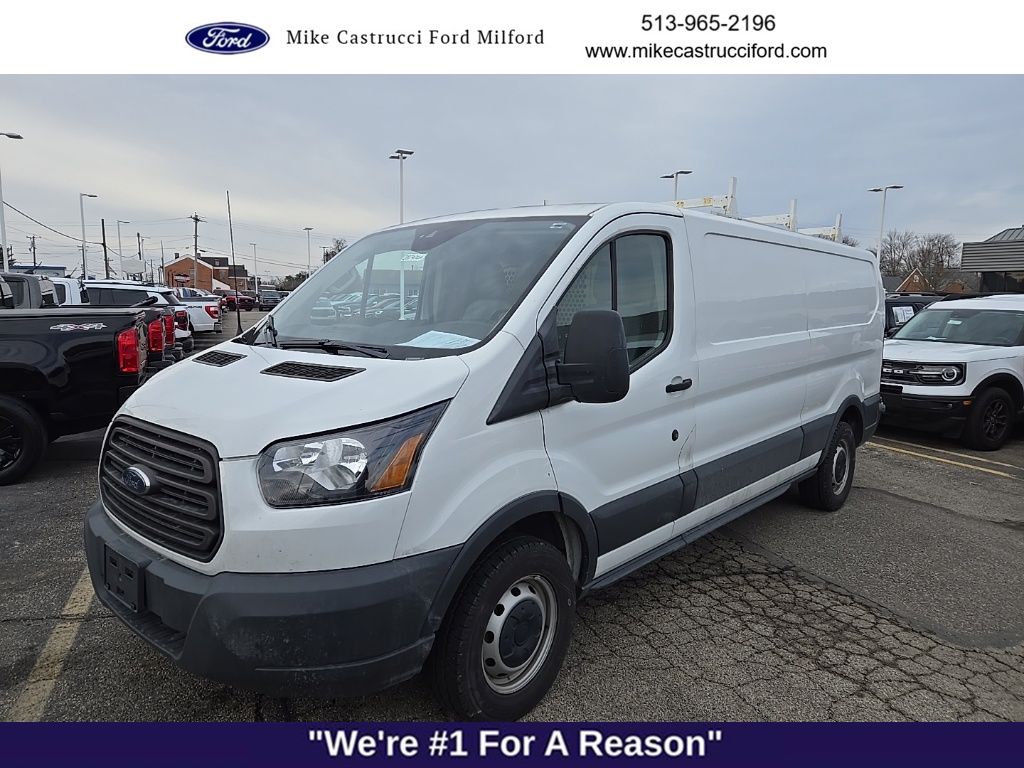 2016 Ford Transit Base's photo