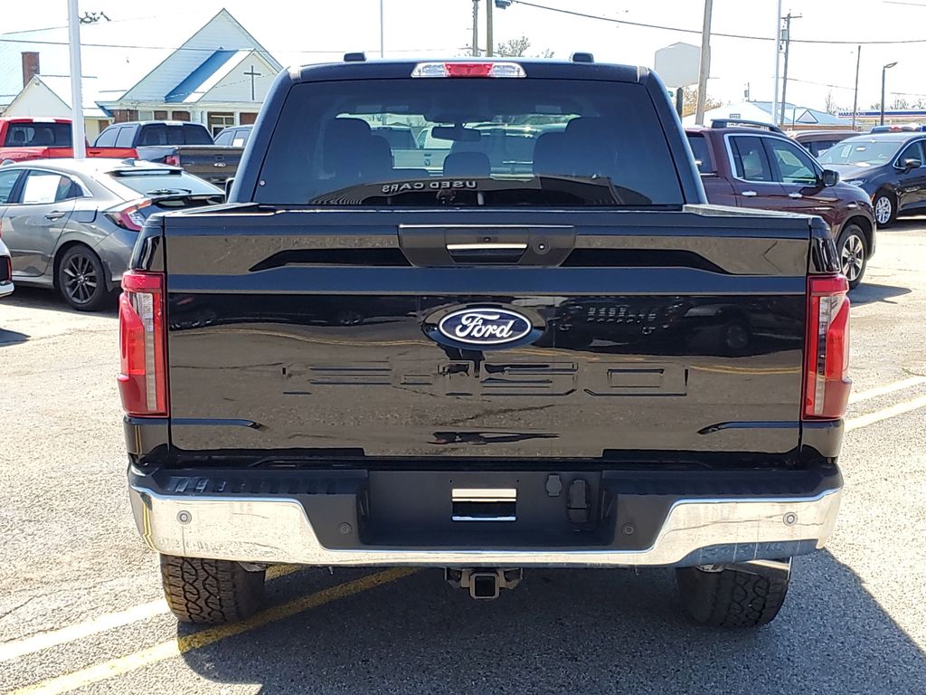 2024 Ford F-150 XLT photo 3