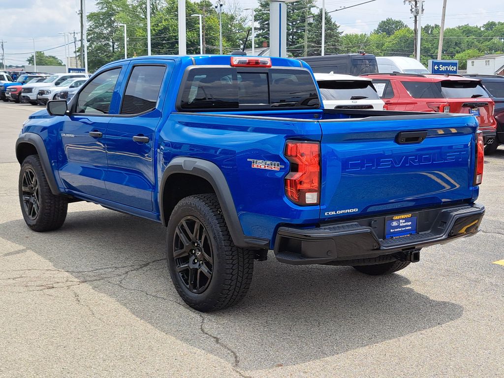 2024 Chevrolet Colorado Trail Boss photo 3