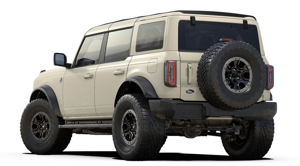 2025 Ford Bronco Outer Banks photo 2