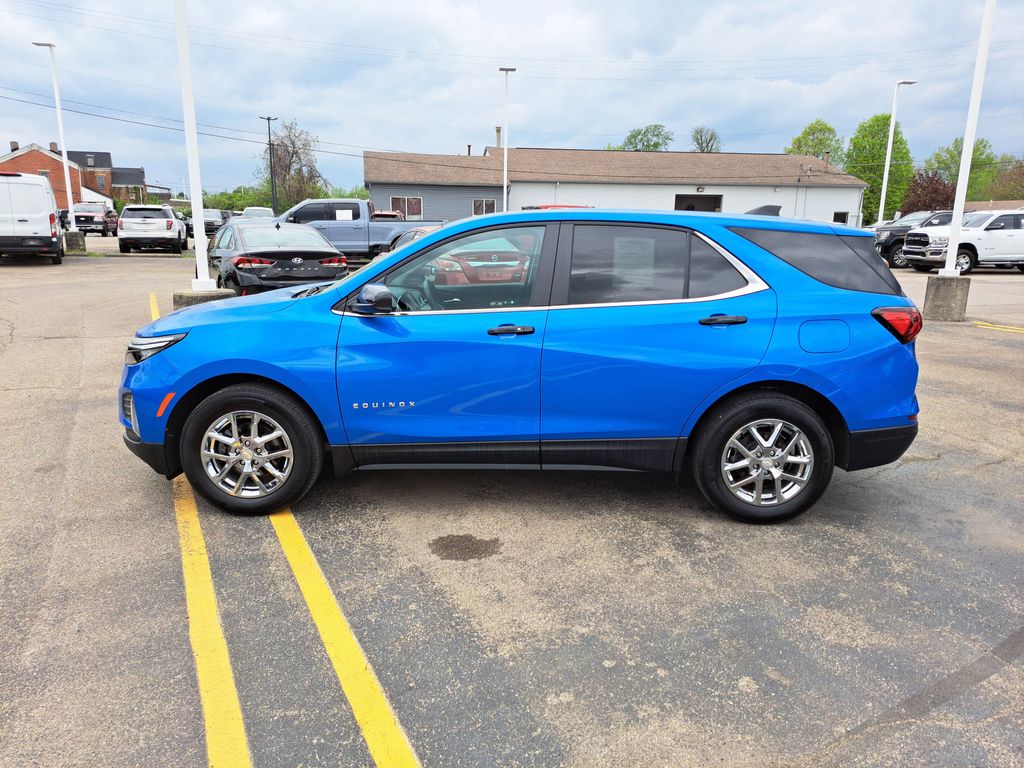 Used 2024 Chevrolet Equinox LT with VIN 3GNAXKEG2RS113088 for sale in Milford, OH