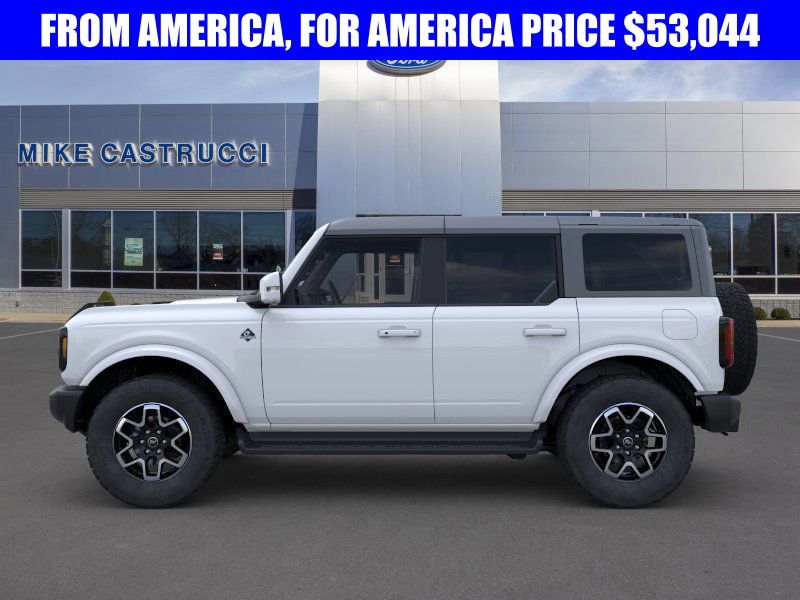 2025 Ford Bronco Outer Banks photo 3