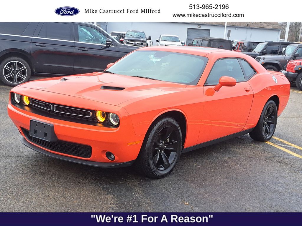 2021 Dodge Challenger SXT's photo