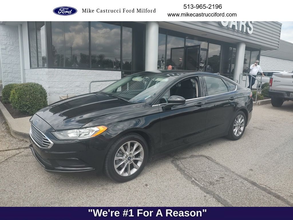 2017 Ford Fusion SE FWD's photo