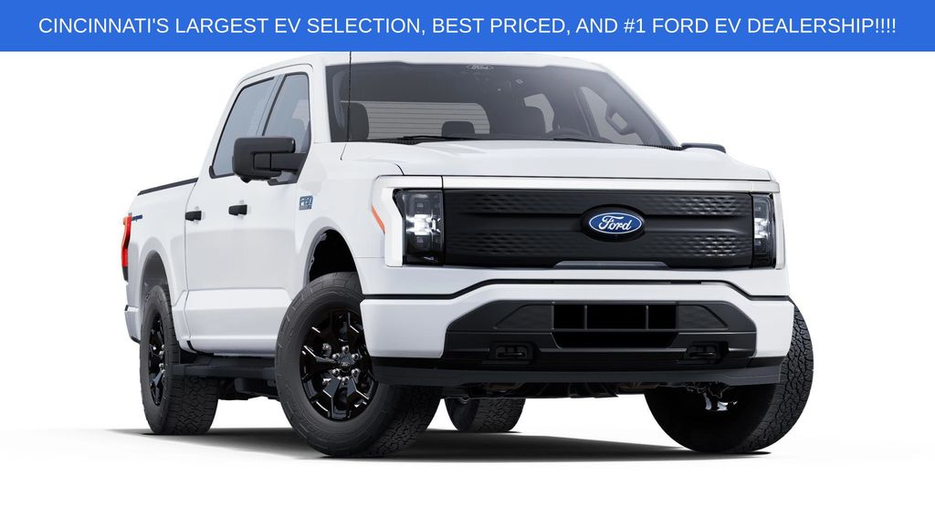 2025 Ford F-150 Lightning XLT photo 3