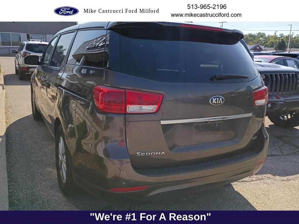 Used 2017 Kia Sedona LX Van Passenger Van