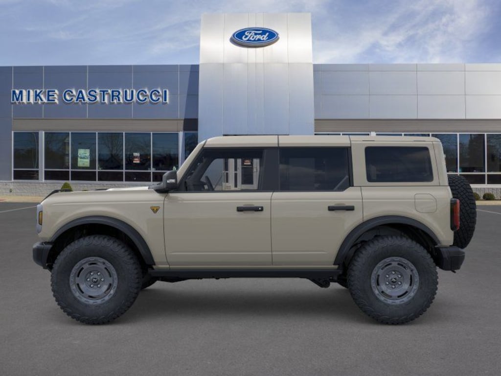 New 2025 Ford Bronco Badlands SUV