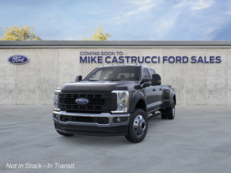 2026 Ford F-450 photo 2