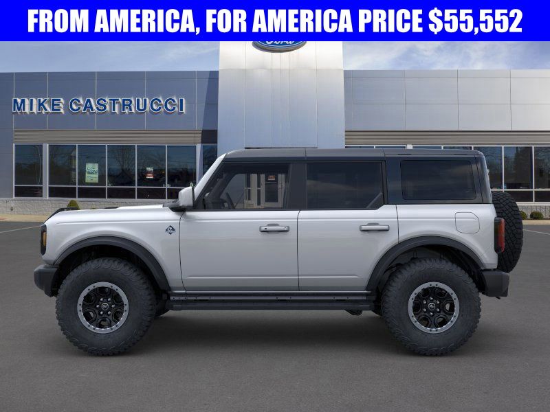 2024 Ford Bronco Outer Banks photo 3