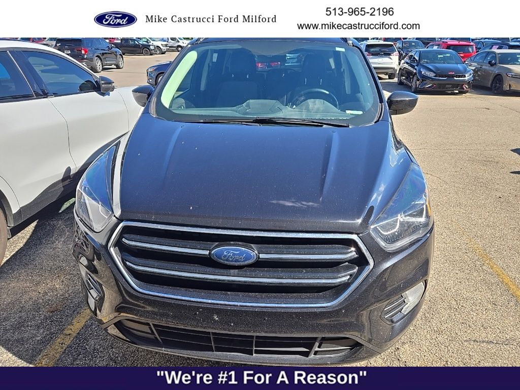 Used 2019 Ford Escape SE with VIN 1FMCU0GDXKUC09618 for sale in Milford, OH