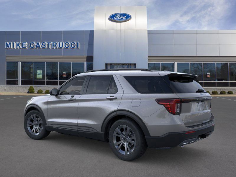 2026 Ford Explorer photo 4