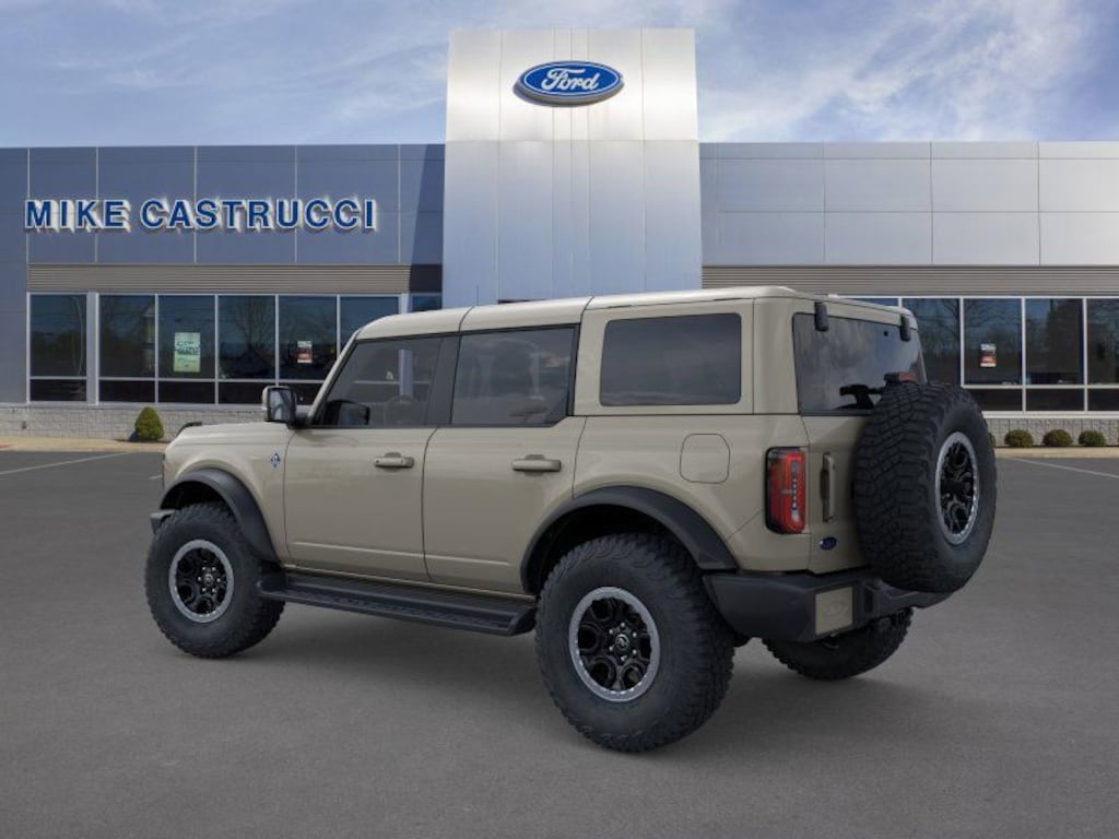 New 2025 Ford Bronco Outer Banks SUV