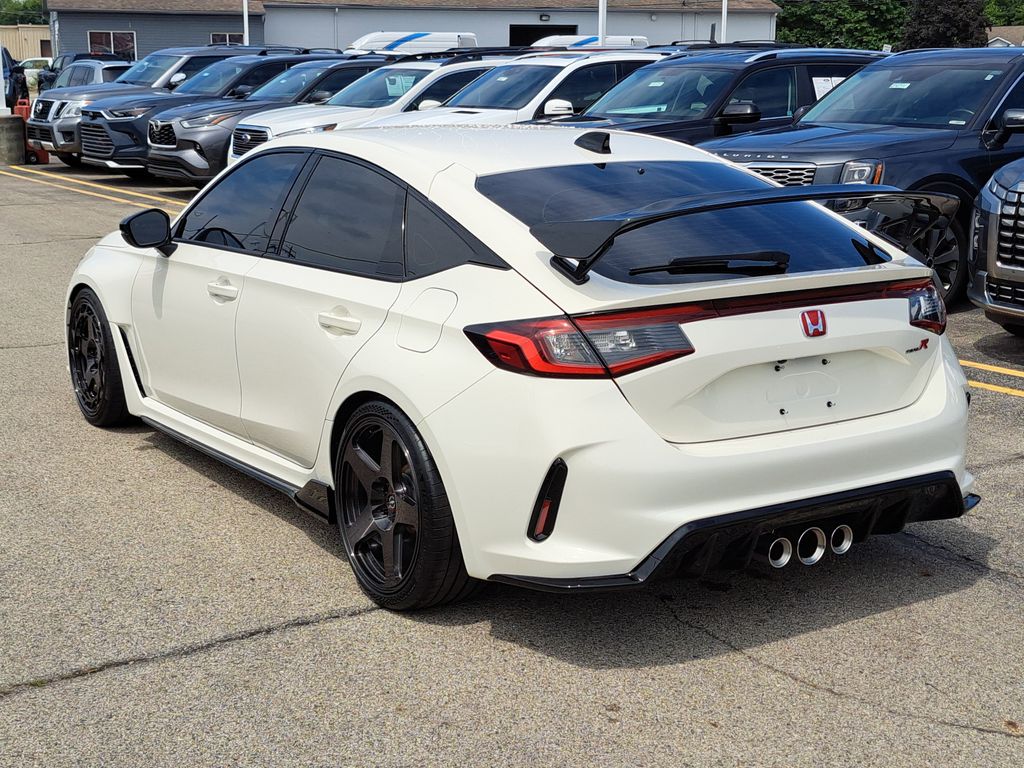 2024 Honda Civic Type R photo 3