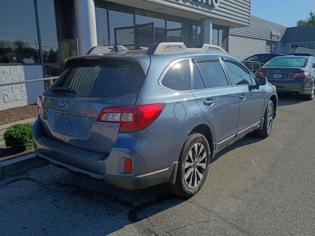 2016 Subaru Outback 2.5i Limited photo 2