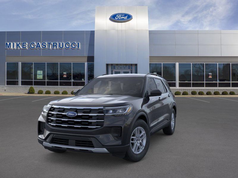 2026 Ford Explorer photo 2