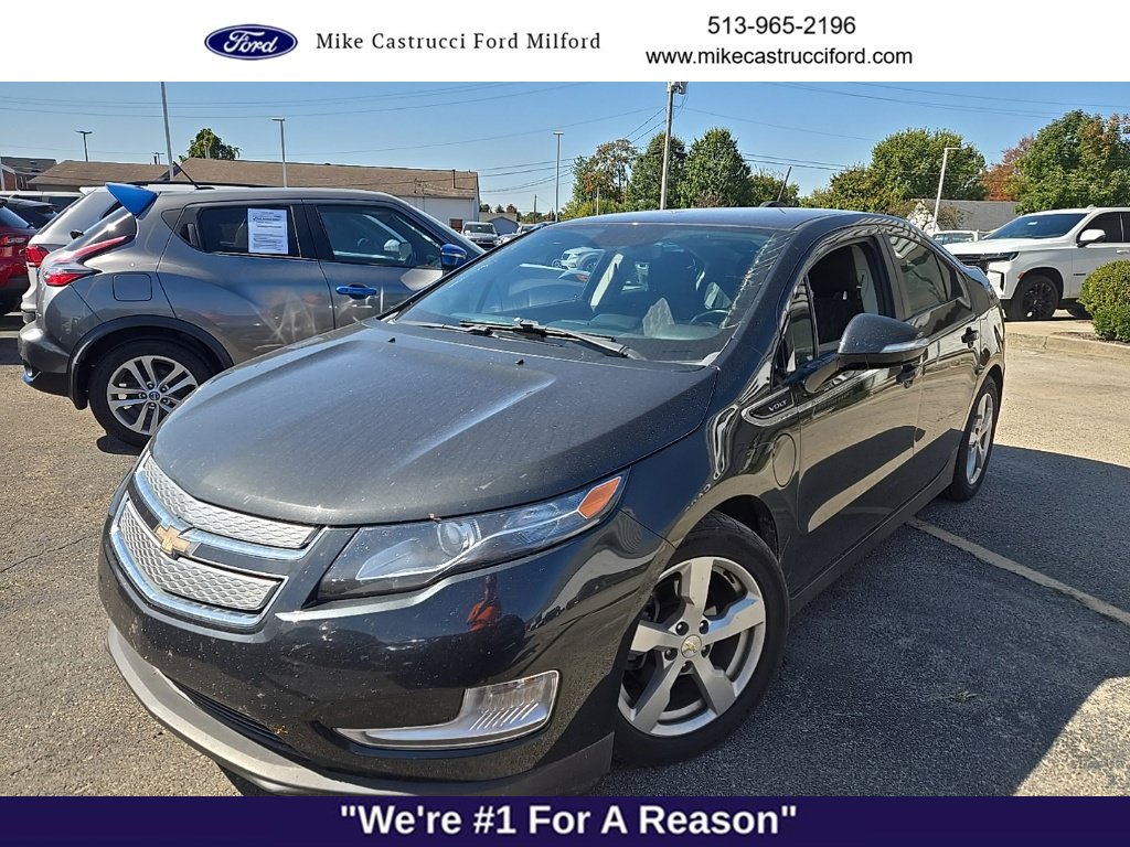 Used 2015 Chevrolet Volt Base with VIN 1G1RA6E47FU135974 for sale in Milford, OH