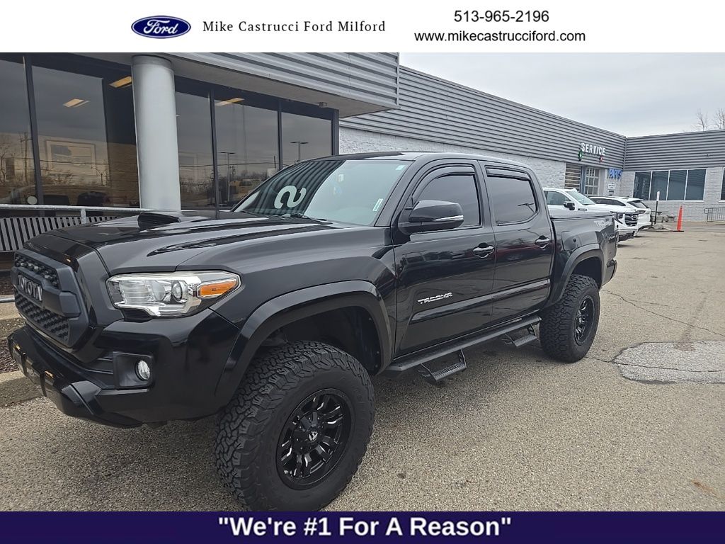 2016 Toyota Tacoma TRD Sport's photo