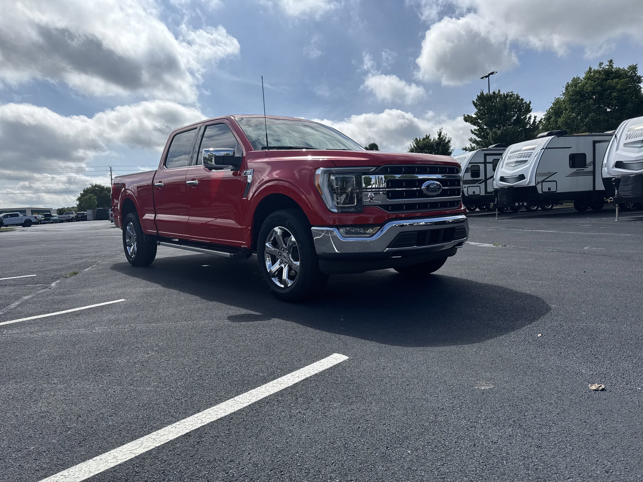 2021 Ford F-150 Lariat photo 2