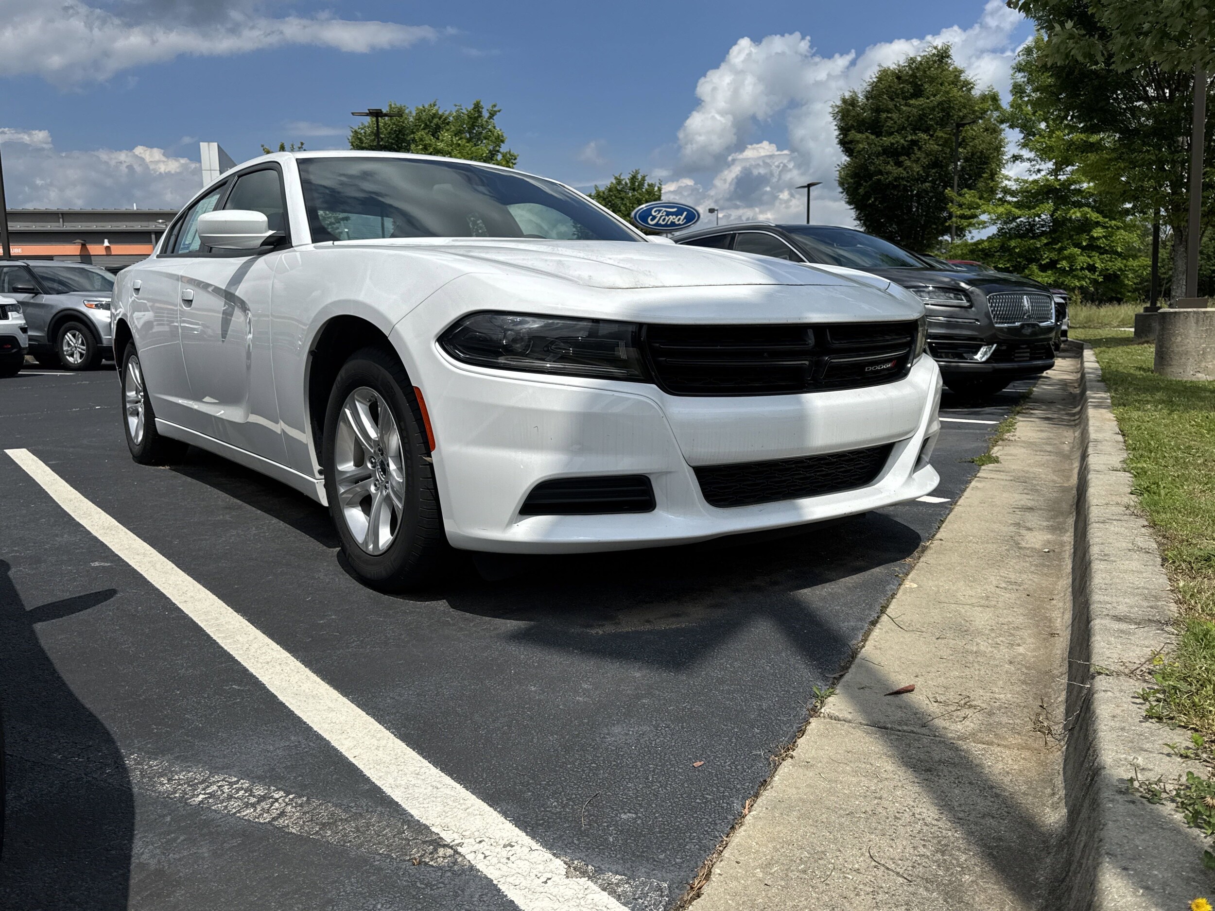 Used 2022 Dodge Charger SXT with VIN 2C3CDXBG2NH239867 for sale in Eastanollee, GA