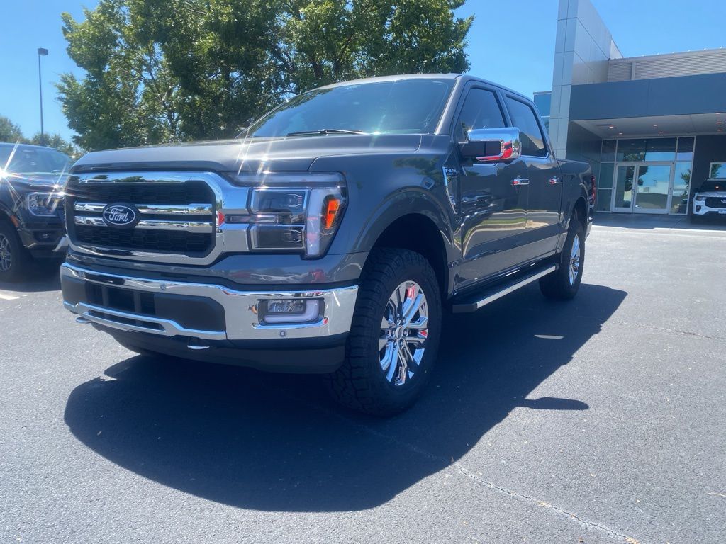 2024 Ford F-150 Lariat photo 2