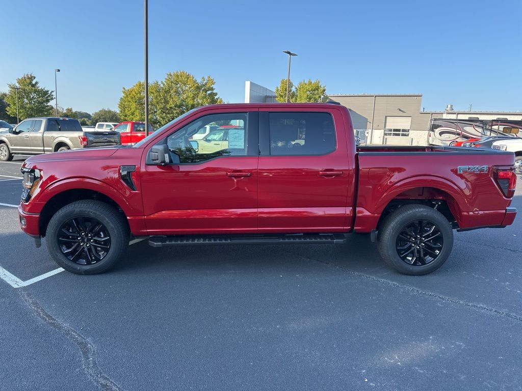 2025 Ford F-150 XLT photo 4
