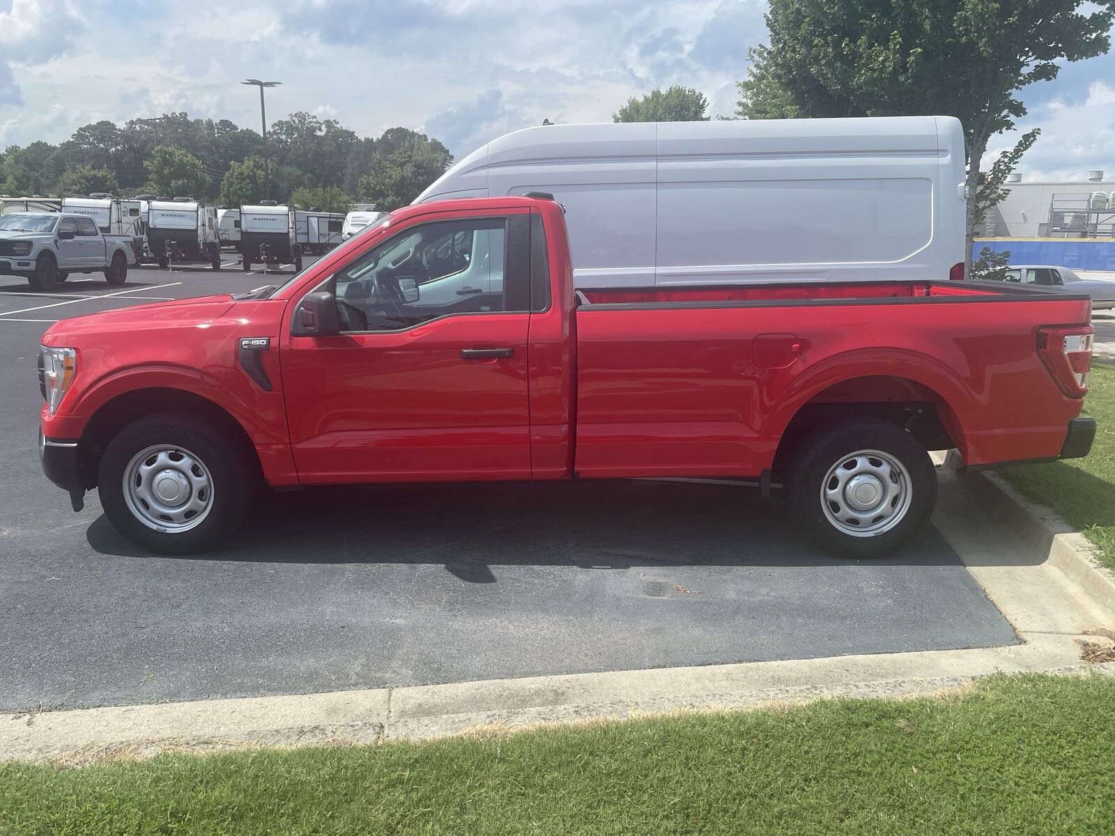 2022 Ford F-150 XL photo 3