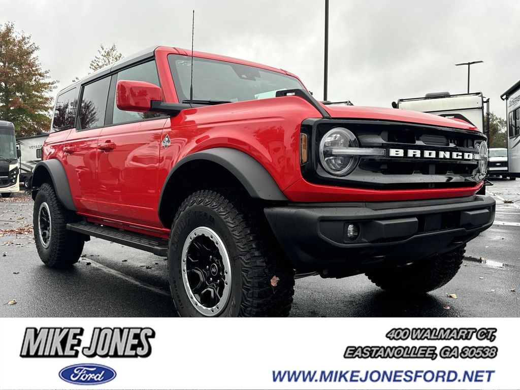 2024 Ford Bronco 4-Door Outer Banks's photo